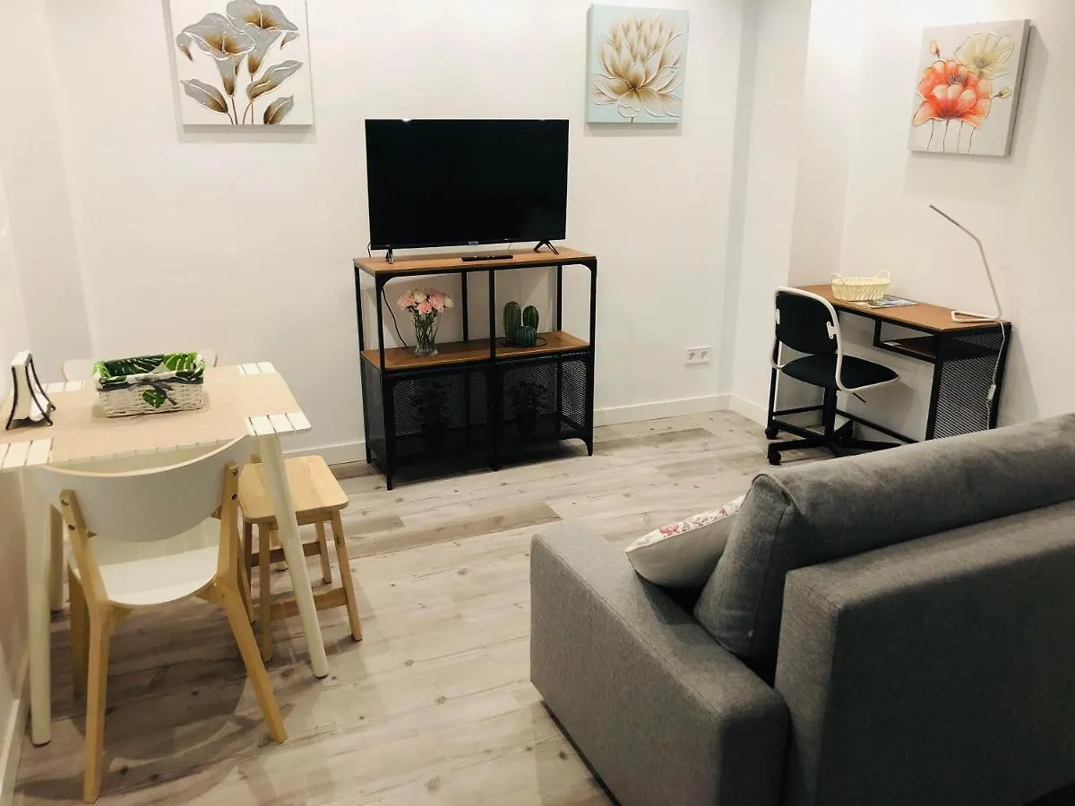 Apartamentos Metropolitano En Madrid - Nuevos Y Acogedores -Aeropuerto Ifema Wanda
